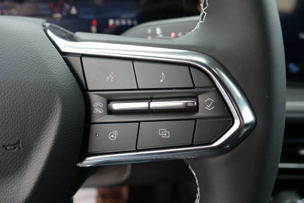 New 2026 Chevrolet Traverse LT w/ LPO, Floor Liner Package image 14