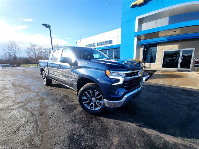 Used 2023 Chevrolet Silverado 1500 LT image 1