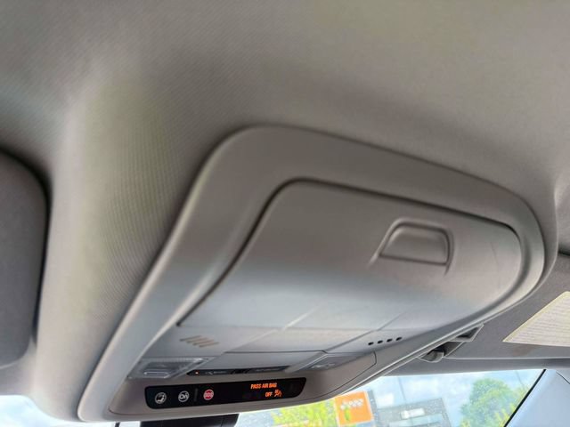 Used 2020 GMC Terrain SLE w/ Driver Convenience Package FWD image 27