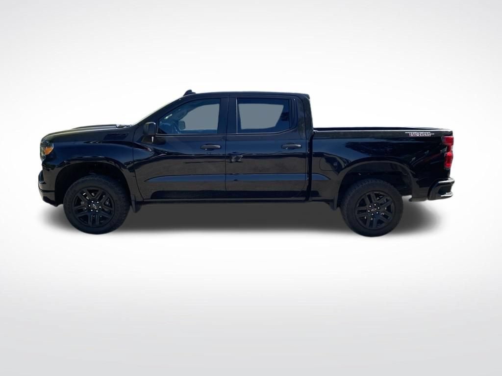 Used 2023 Chevrolet Silverado 1500 Custom Trail Boss w/ LPO, Dark Essentials Package AWD/4WD image 3