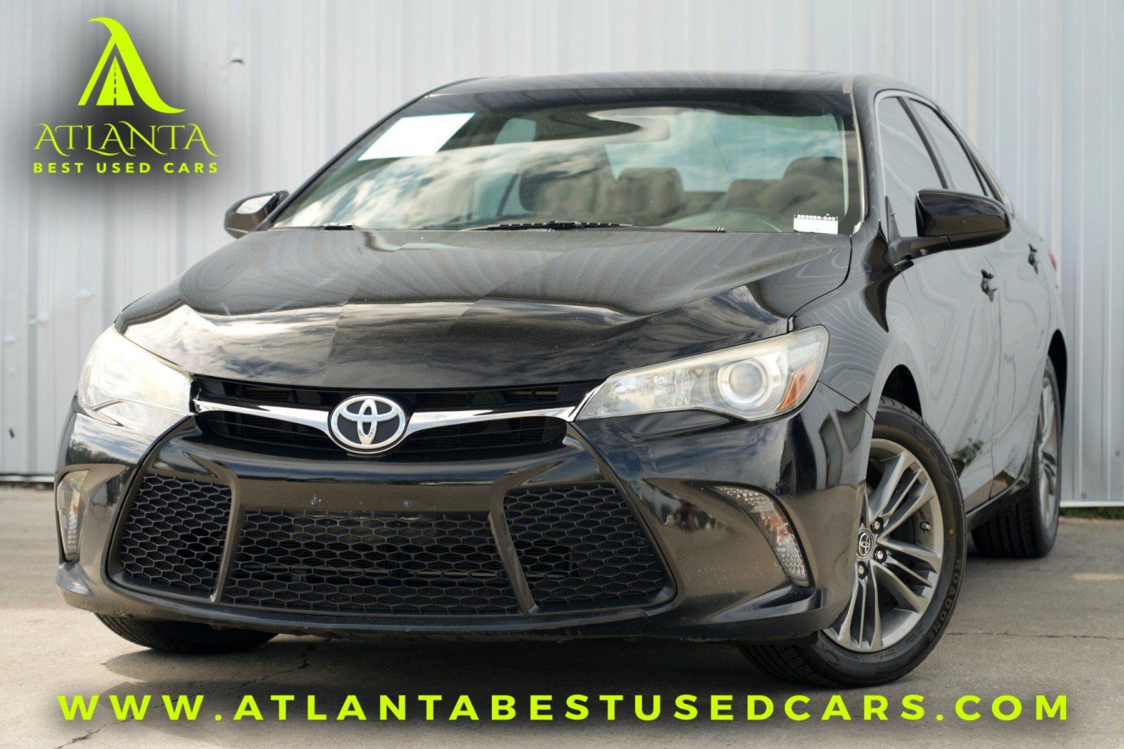 Used 2017 Toyota Camry SE