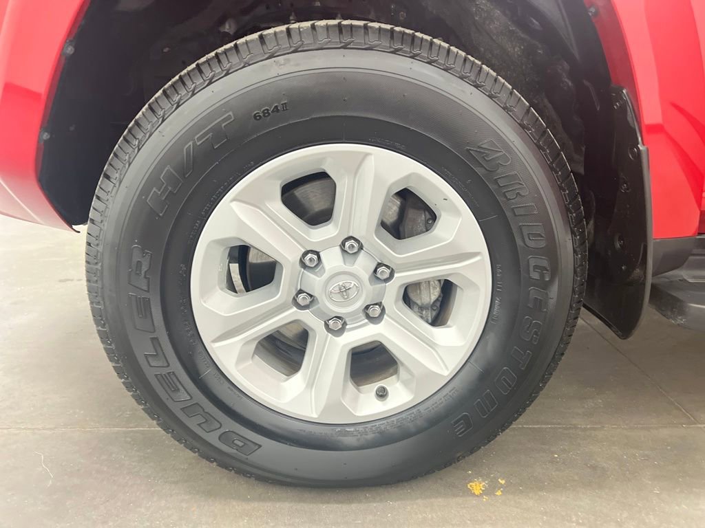 Used 2024 Toyota 4Runner SR5 image 30