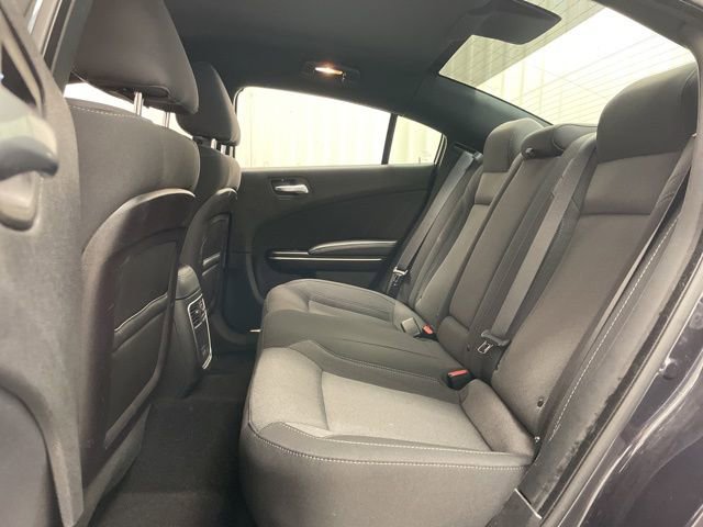 Used 2019 Dodge Charger SXT RWD image 15