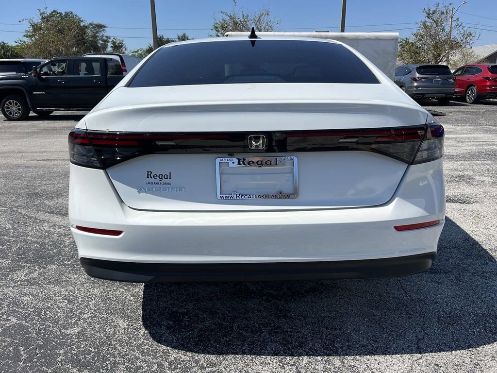New 2025 Honda Accord SE image 4