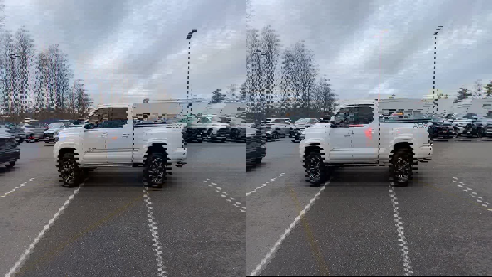 Used 2019 Toyota Tacoma TRD Sport image 5