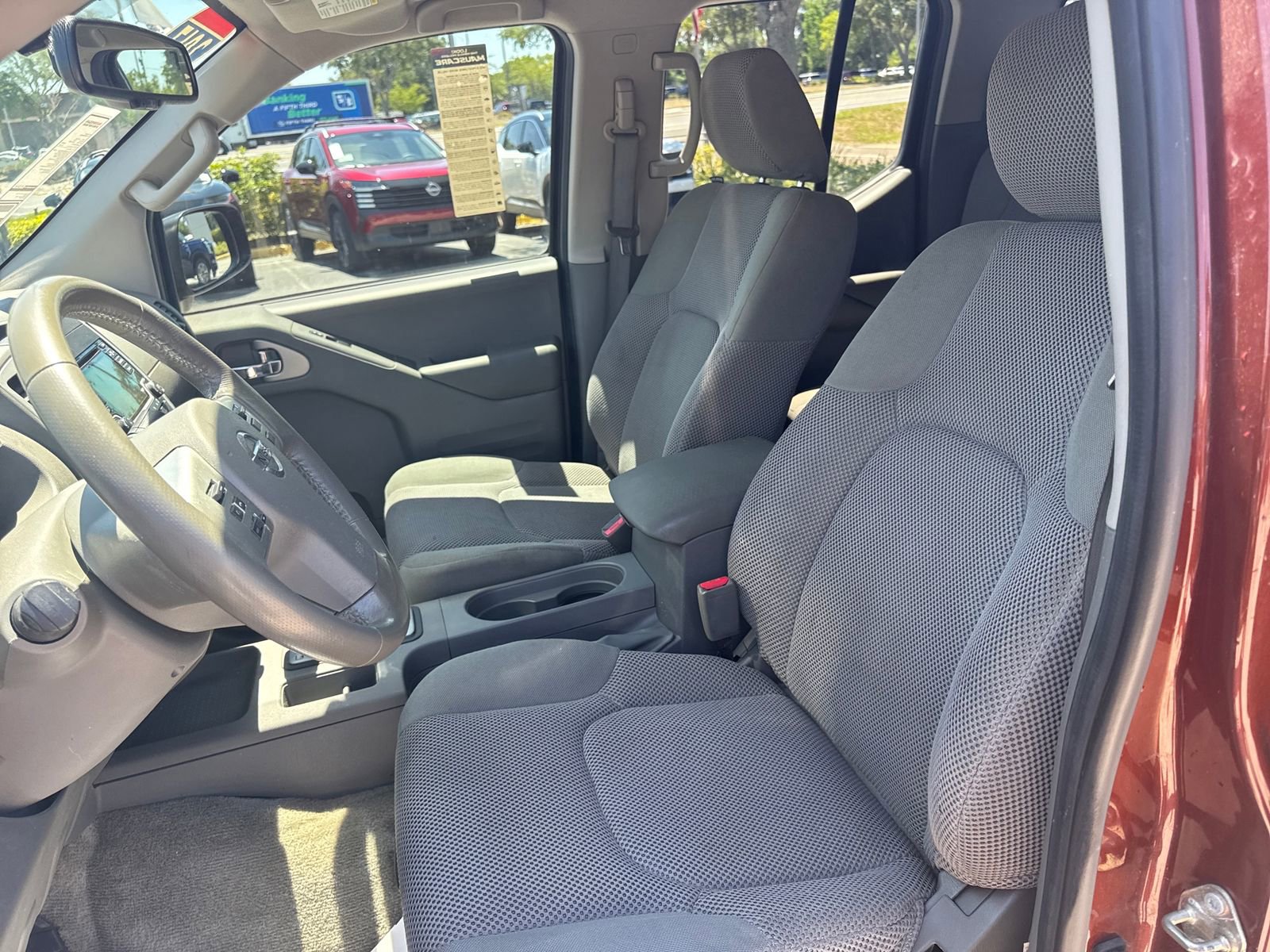 Used 2017 Nissan Frontier SV w/ SV Value Truck Package RWD image 24