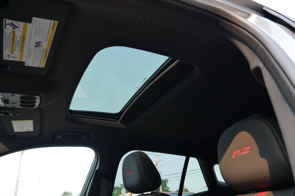 New 2026 Chevrolet Trax RS w/ Sunroof Package FWD image 29