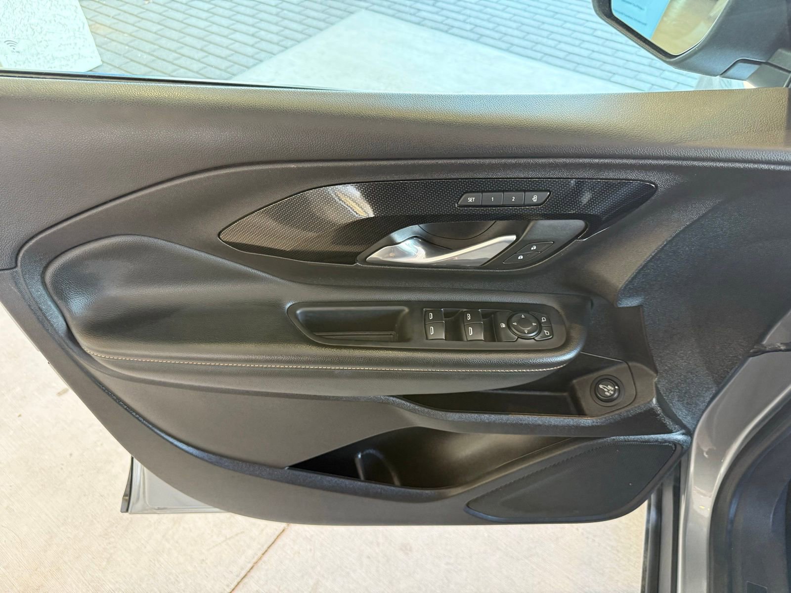 Used 2024 GMC Terrain AT4 image 11