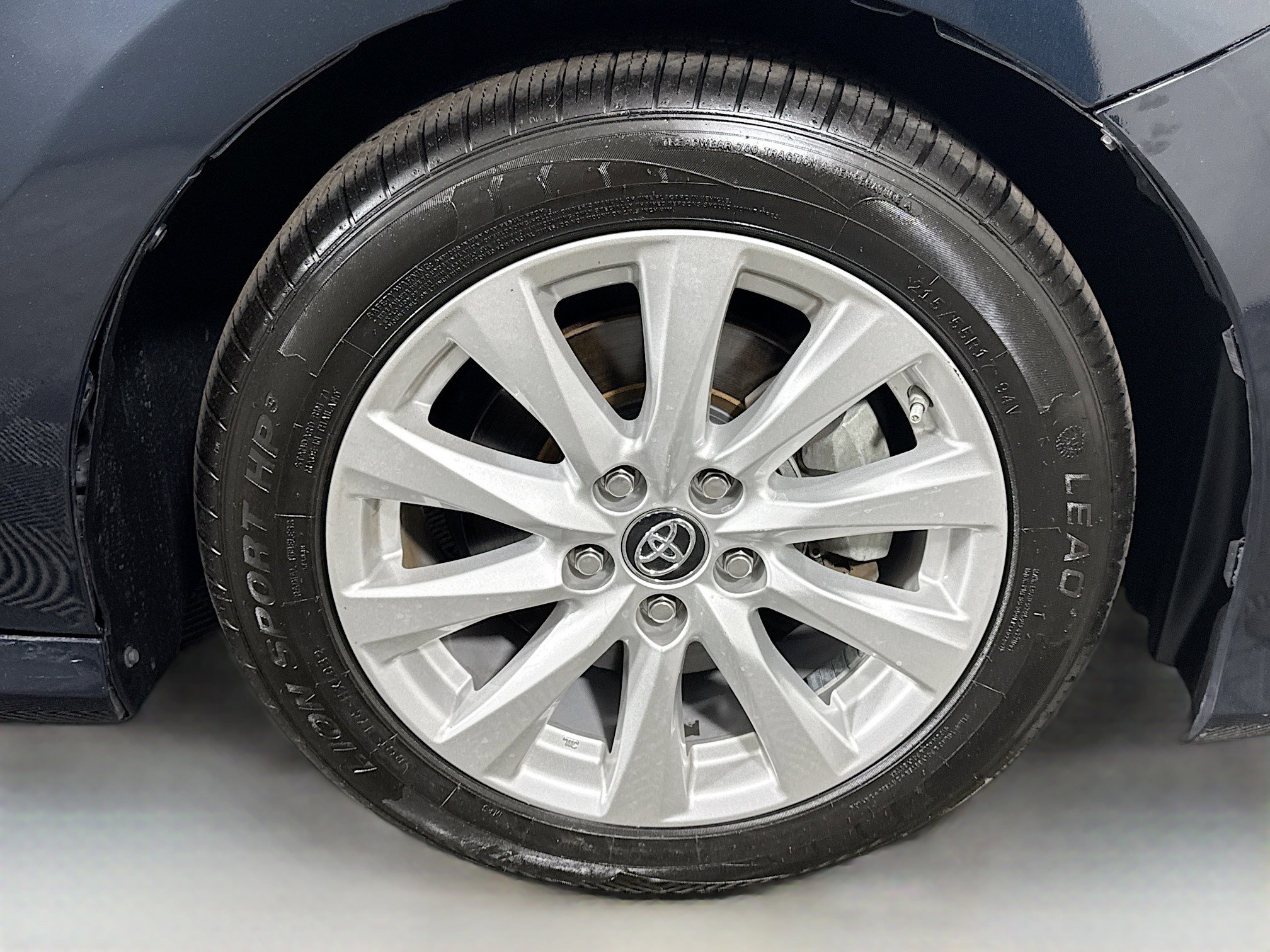 Used 2019 Toyota Camry LE FWD image 31