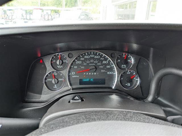 Used 2024 GMC Savana 2500 w/ Driver Convenience Package image 21