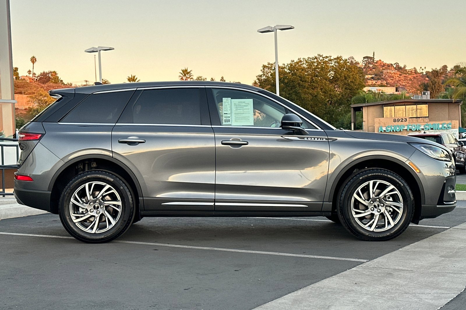 Used 2023 Lincoln Corsair FWD w/ Equipment Group 101A image 2