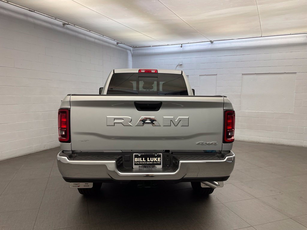 New 2026 RAM 2500 Tradesman AWD/4WD image 4