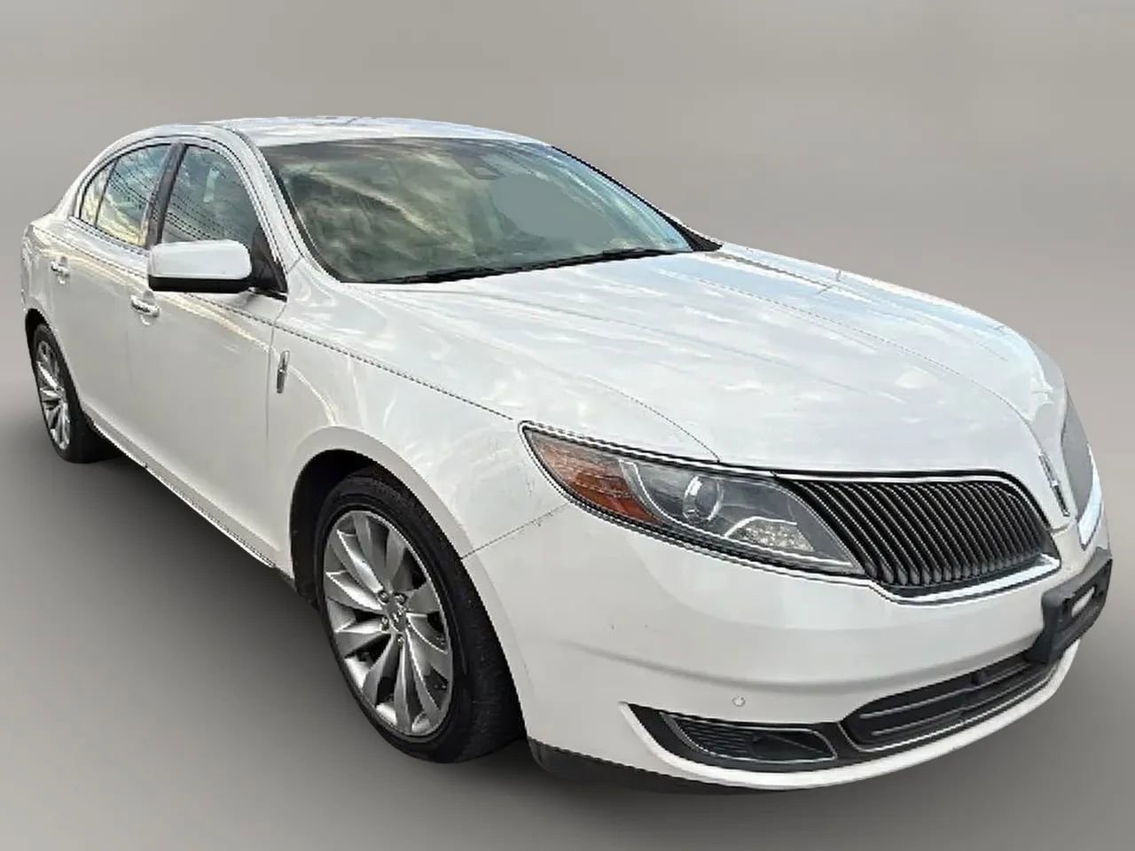 Used 2013 Lincoln MKS image 7