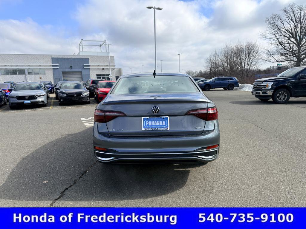Used 2024 Volkswagen Jetta SEL image 5