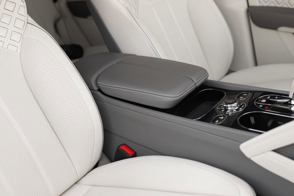 Used 2023 Bentley Bentayga Speed AWD/4WD image 30