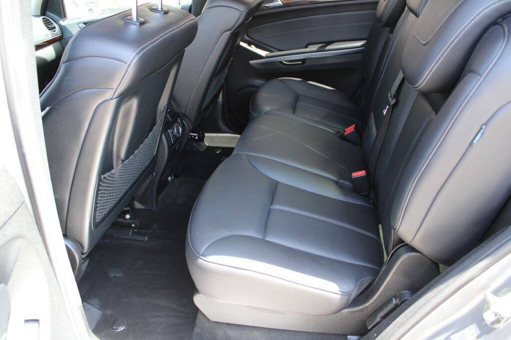 Used 2012 Mercedes-Benz GL 450 4MATIC image 15