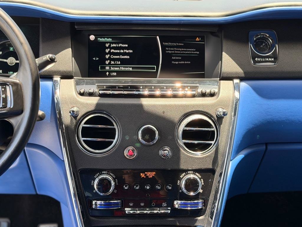 Used 2022 Rolls-Royce Cullinan AWD/4WD image 21