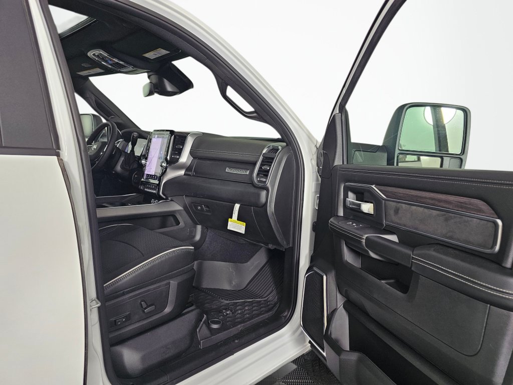 New 2026 RAM 3500 Laramie w/ Night Edition AWD/4WD image 38