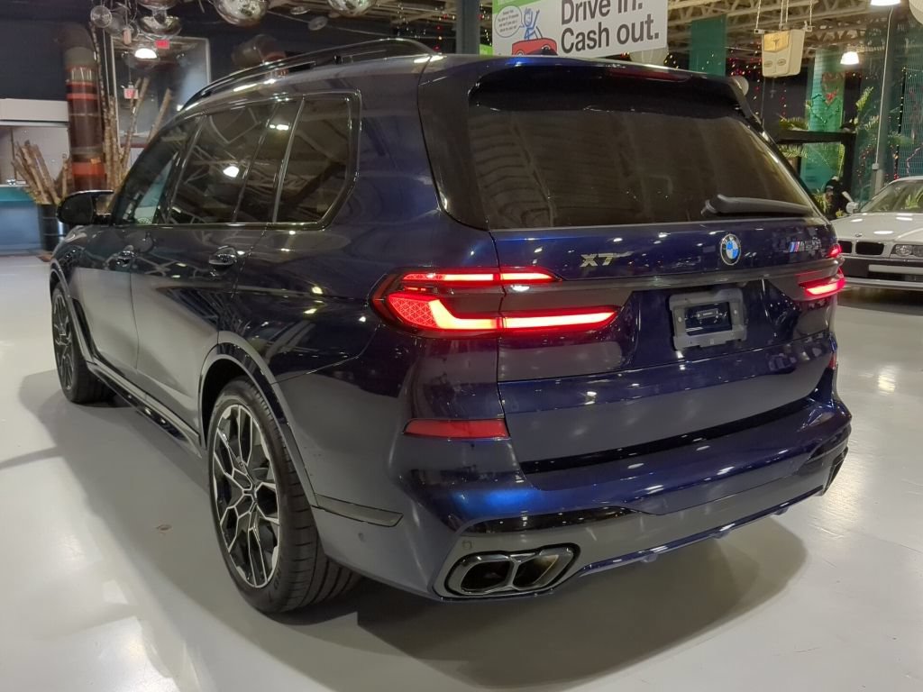 Certified 2025 BMW X7 M60i AWD/4WD image 11
