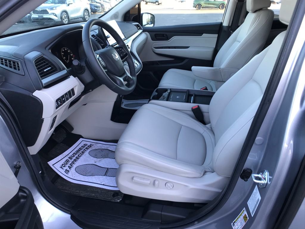 Certified 2025 Honda Odyssey EX-L image 4