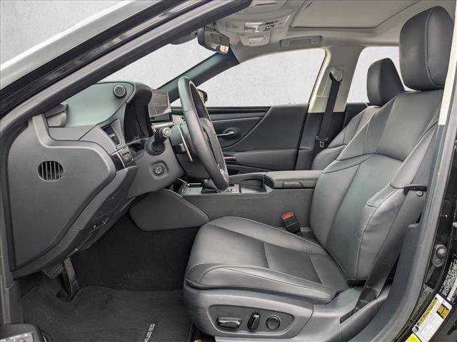 Used 2025 Lexus ES 300h w/ Premium Package FWD image 10