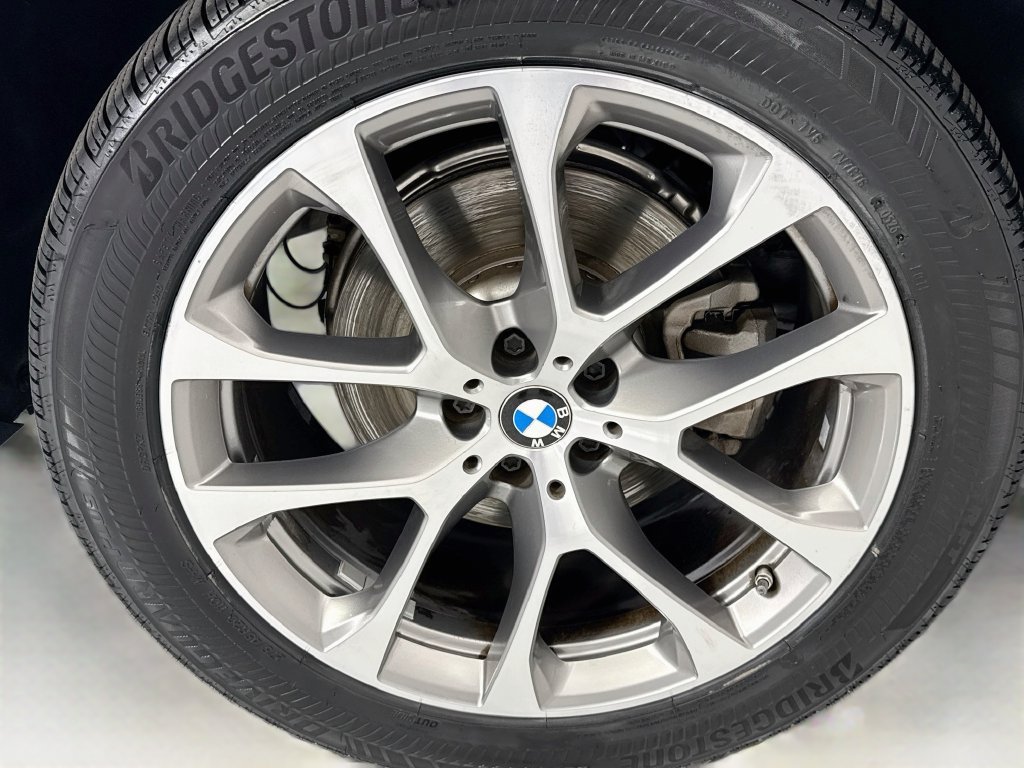 Used 2021 BMW X5 xDrive45e w/ Premium Package AWD/4WD image 32