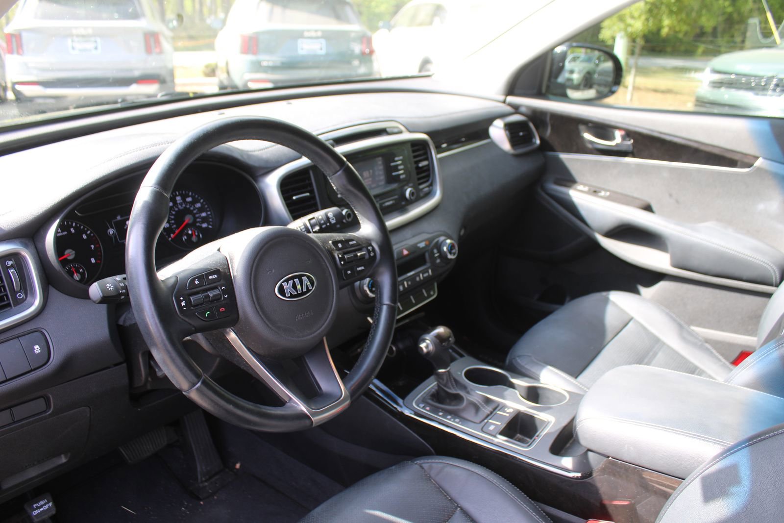 Used 2016 Kia Sorento EX image 21