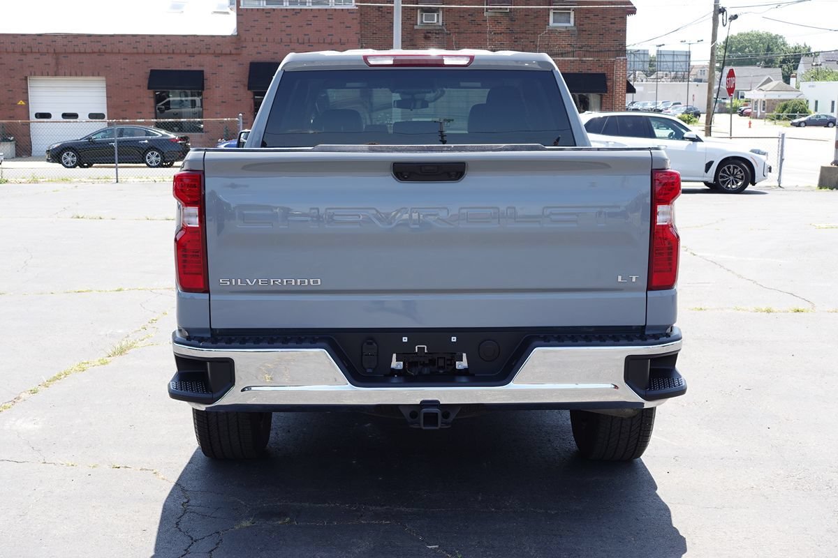 Used 2024 Chevrolet Silverado 1500 LT AWD/4WD image 9