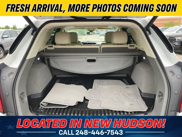 Used 2020 Cadillac XT5 Premium Luxury w/ LPO, Floor Liner Package FWD image 26