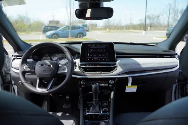 New 2026 Jeep Compass Latitude w/ Driver Assistance Group image 25