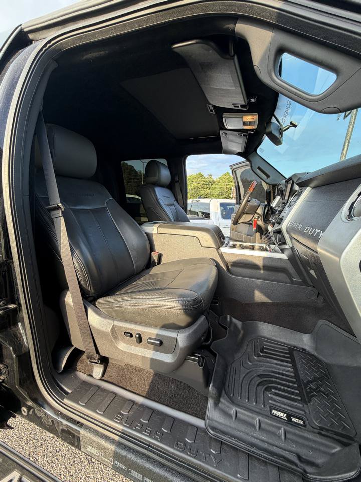 Used 2016 Ford F250 Platinum w/ FX4 Off-Road Package AWD/4WD image 17
