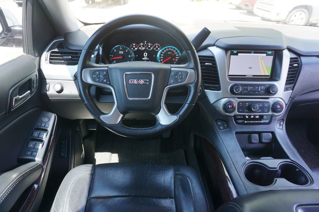 Used 2017 GMC Yukon SLT w/ Premium Edition image 5