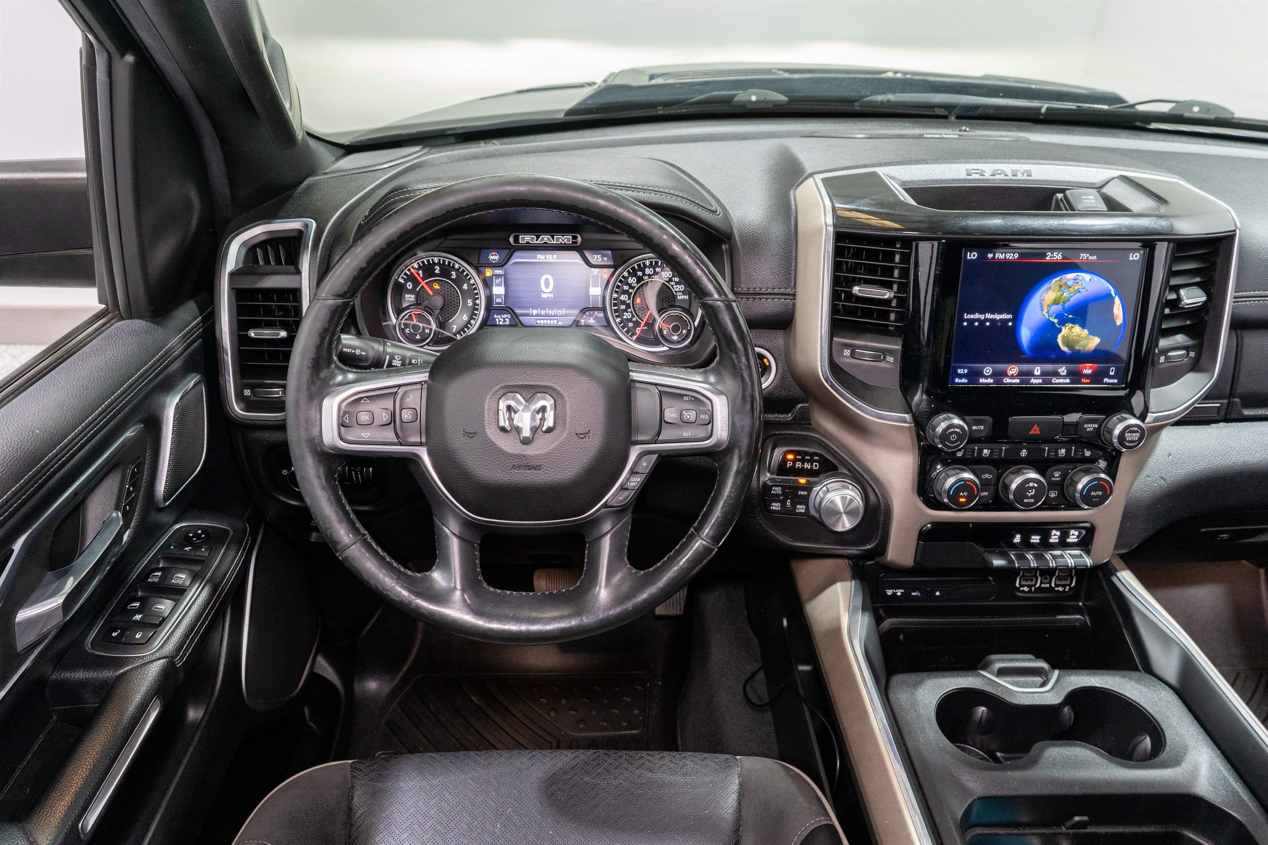 Used 2019 RAM 1500 Laramie AWD/4WD image 13