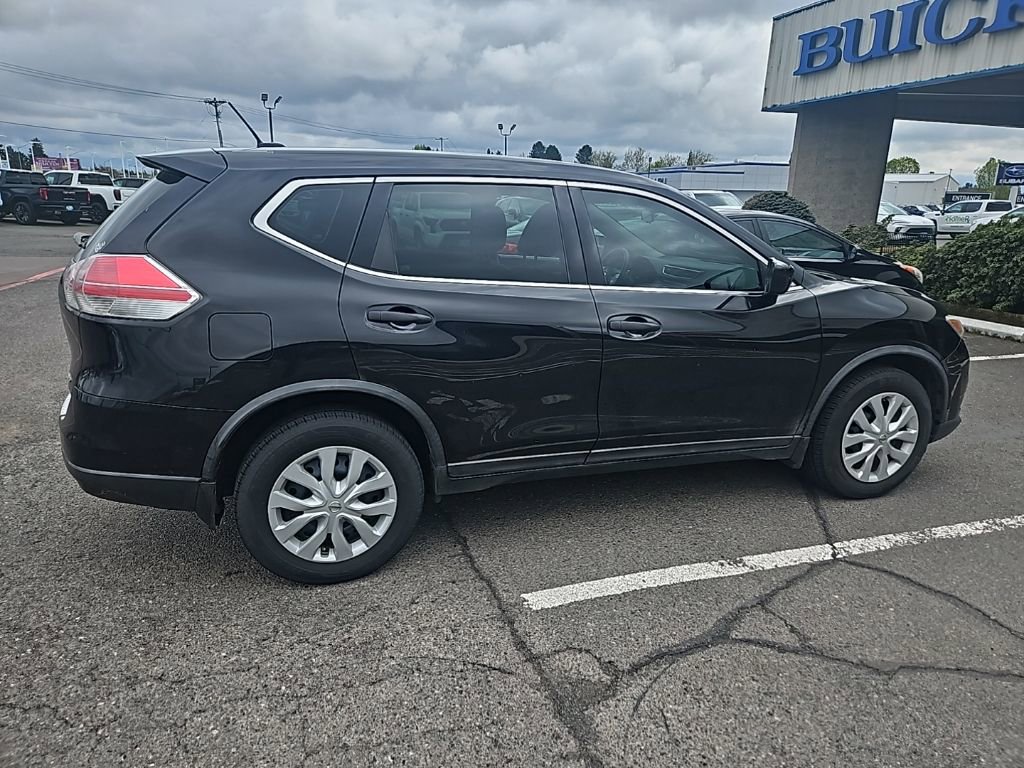 Used 2016 Nissan Rogue S AWD/4WD image 3