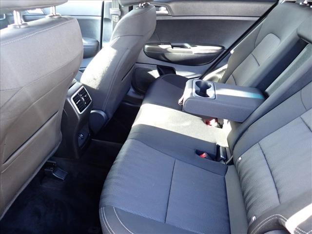 Used 2022 Kia Sportage LX AWD/4WD image 9