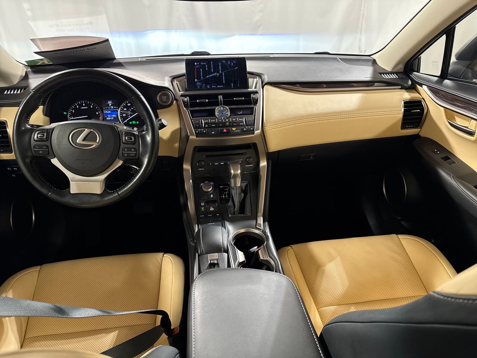 Used 2015 Lexus NX 200t FWD image 7