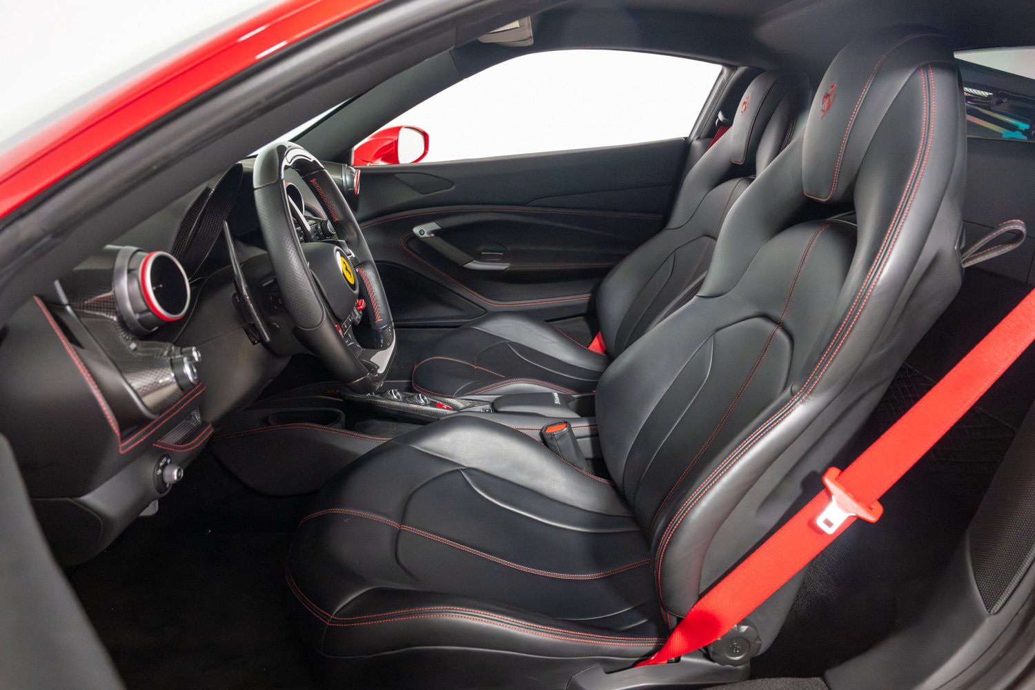 Certified 2021 Ferrari F8 Tributo RWD image 15