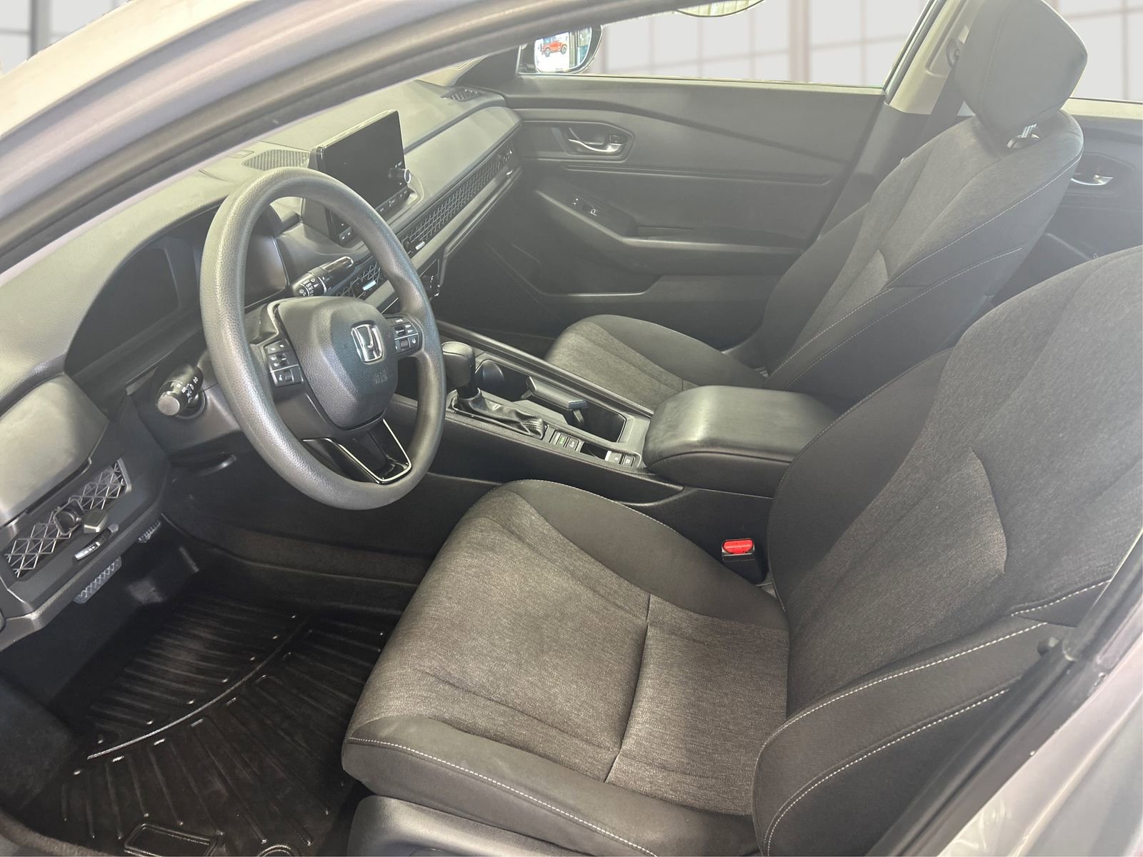 Used 2024 Honda Accord EX image 9