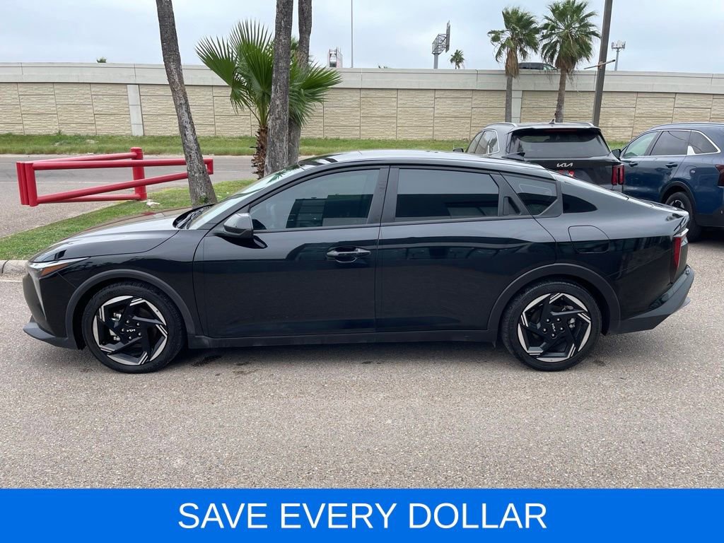 Used 2025 Kia K4 EX FWD image 3