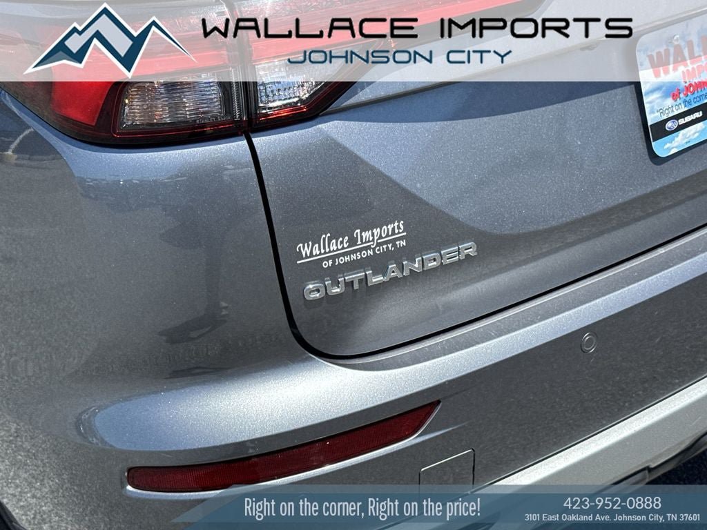 Used 2024 Mitsubishi Outlander SEL AWD/4WD image 12