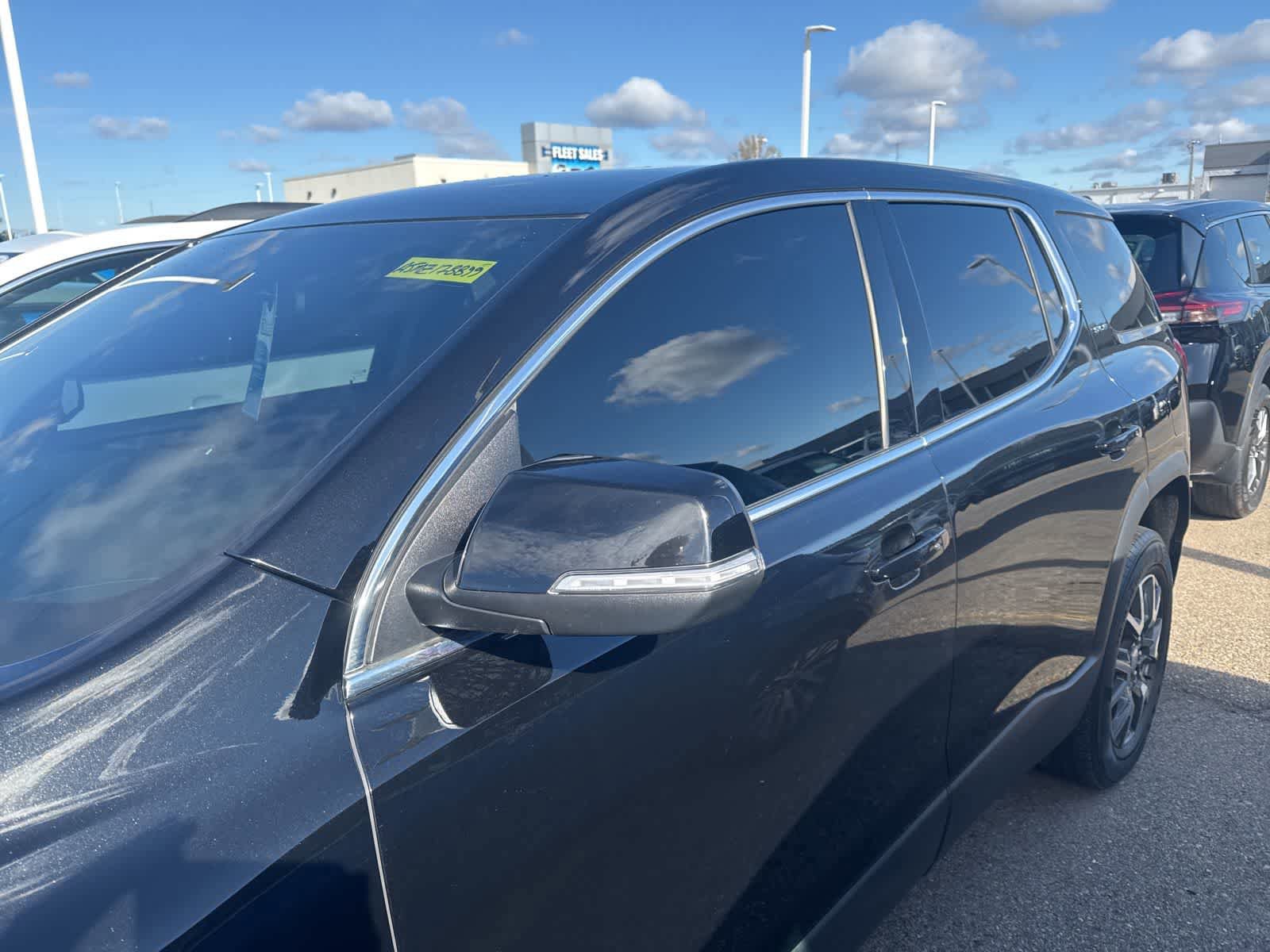Used 2021 GMC Acadia SLE FWD image 27
