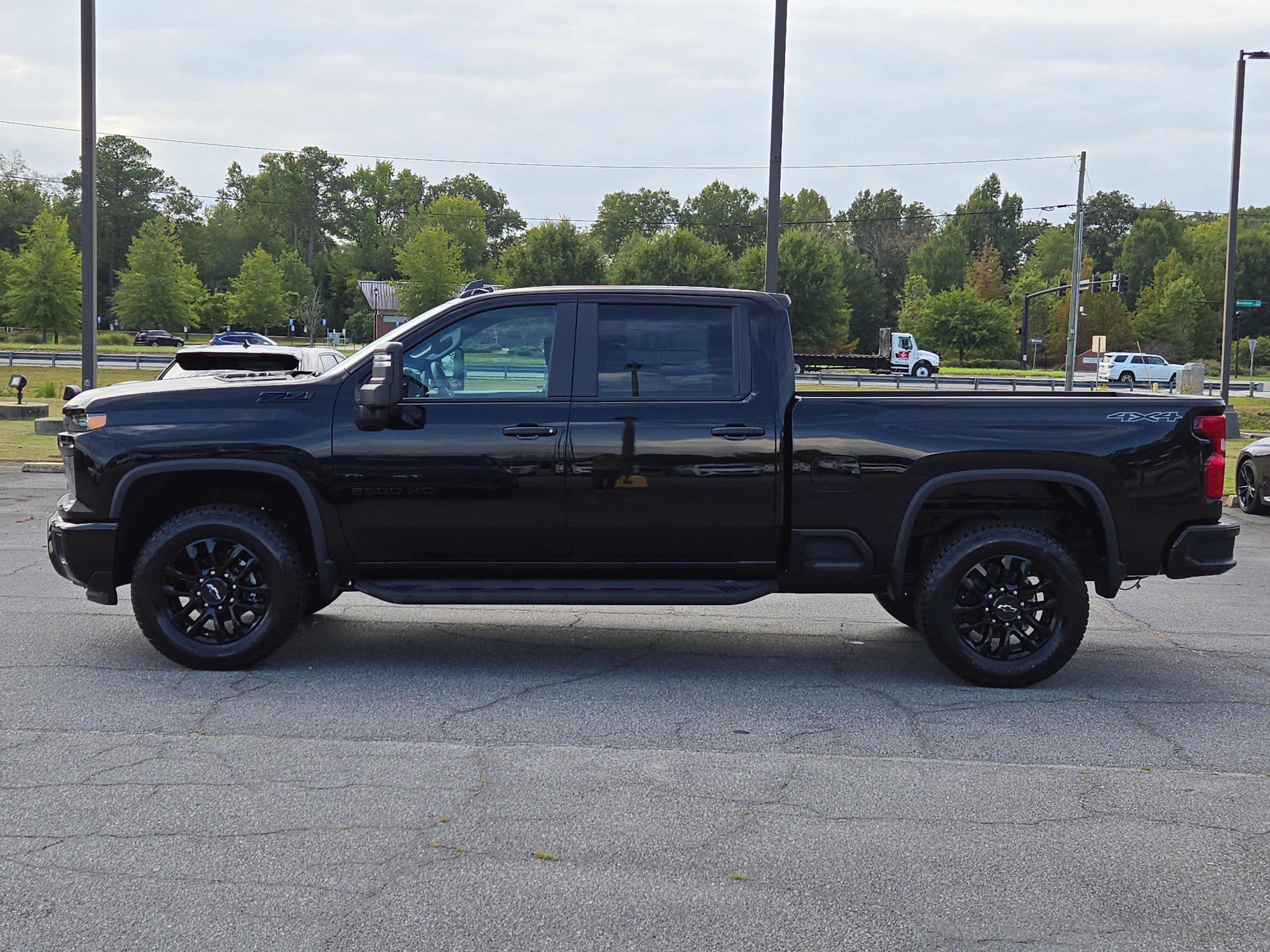 New 2026 Chevrolet Silverado 2500 Custom w/ Custom Value Package image 14