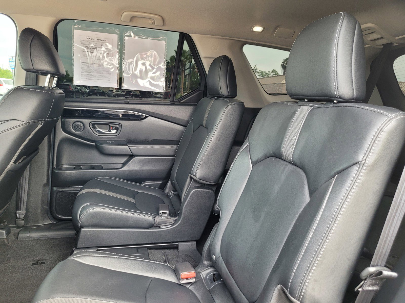 Used 2025 Honda Pilot EX-L image 13