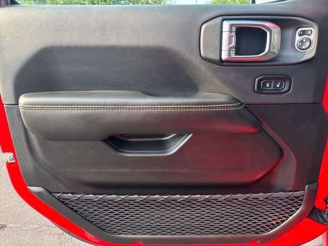 Used 2025 Jeep Wrangler Unlimited Sahara AWD/4WD image 10