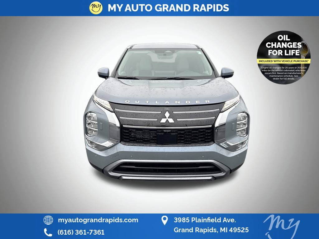 Used 2026 Mitsubishi Outlander SE AWD/4WD image 2