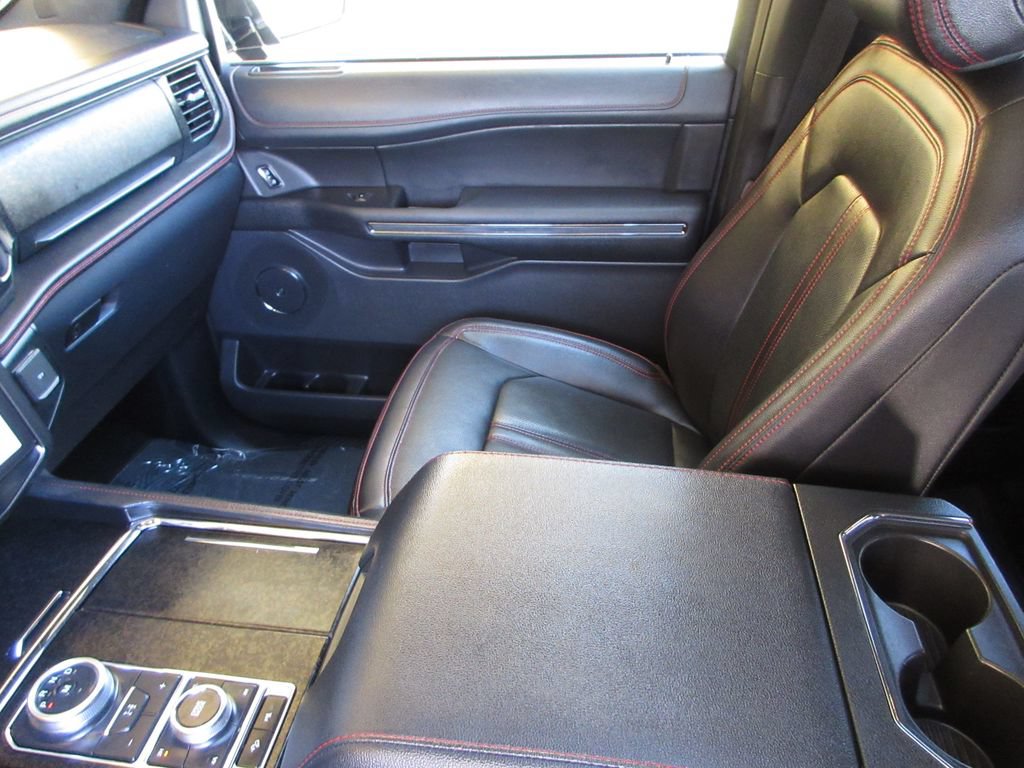 Certified 2024 Ford Expedition Limited AWD/4WD image 23