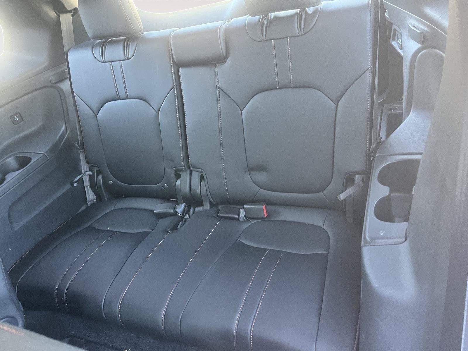 Used 2025 Honda Pilot TrailSport image 24