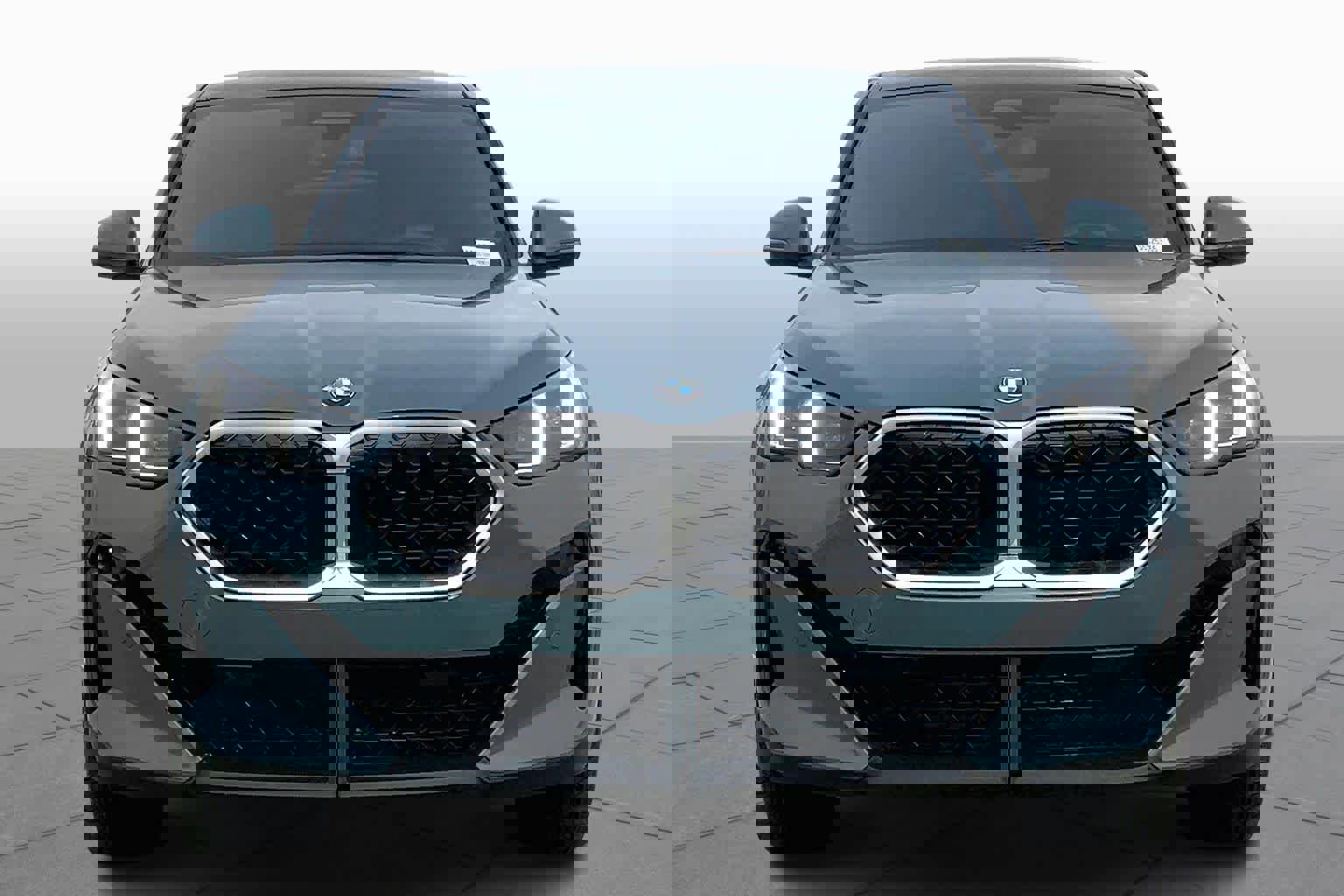 Certified 2025 BMW X2 xDrive28i w/ Technology Package image 3