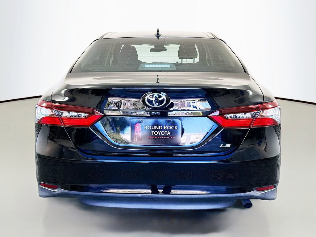 Used 2022 Toyota Camry LE image 6