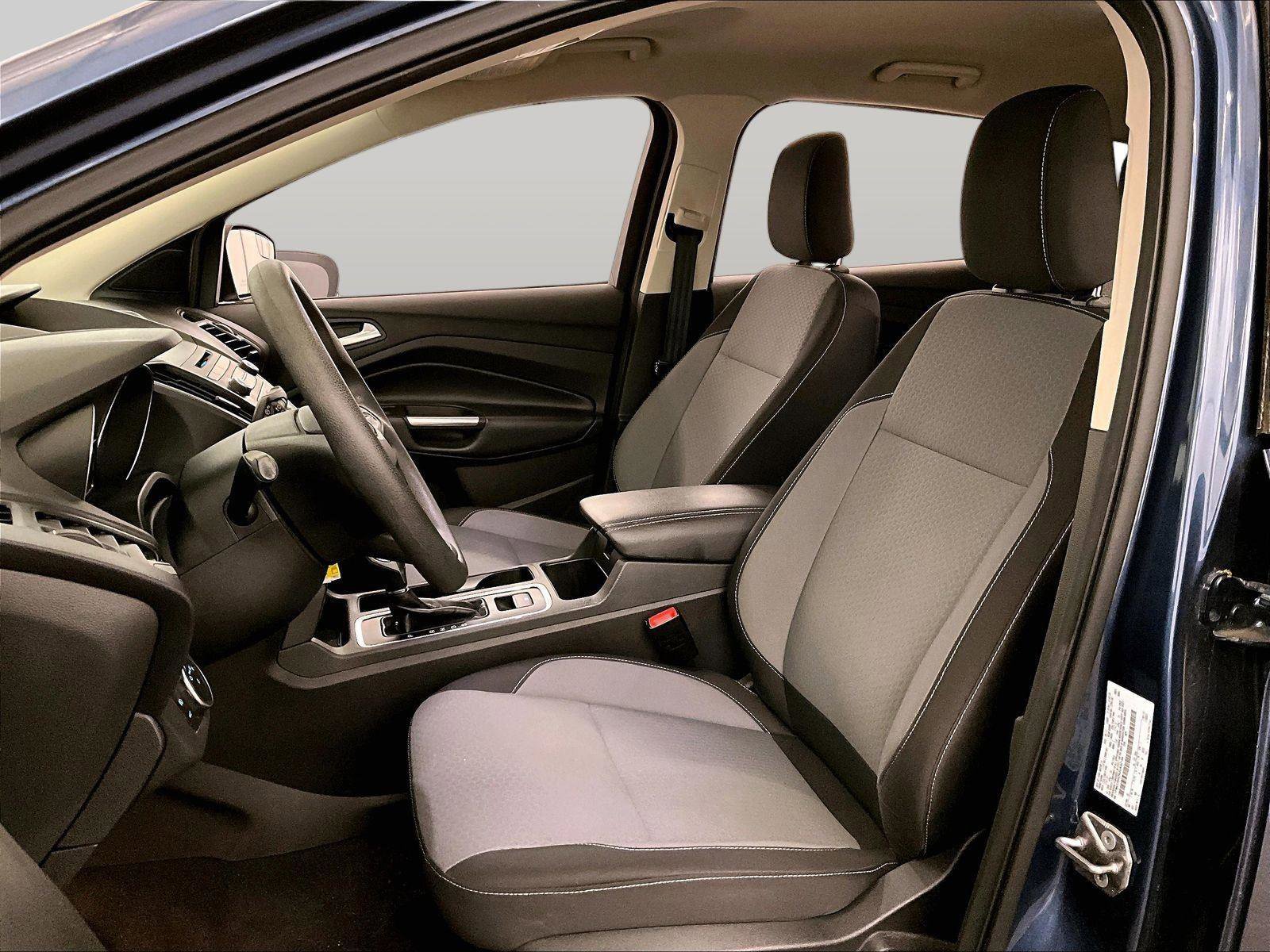 Used 2018 Ford Escape SE image 24